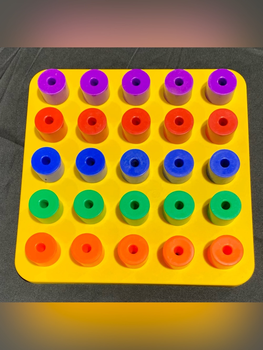Vintage 1983 Discovery Toys Giant Pegboard set
